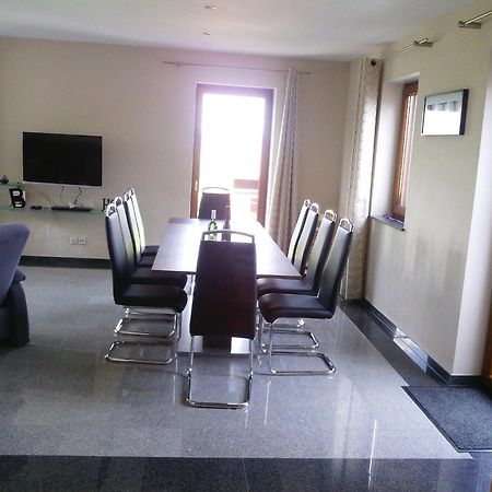 Spacious Mansion In Feuerscheid With Garden 외부 사진